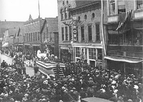Crown Theater - Old Photo (newer photo)